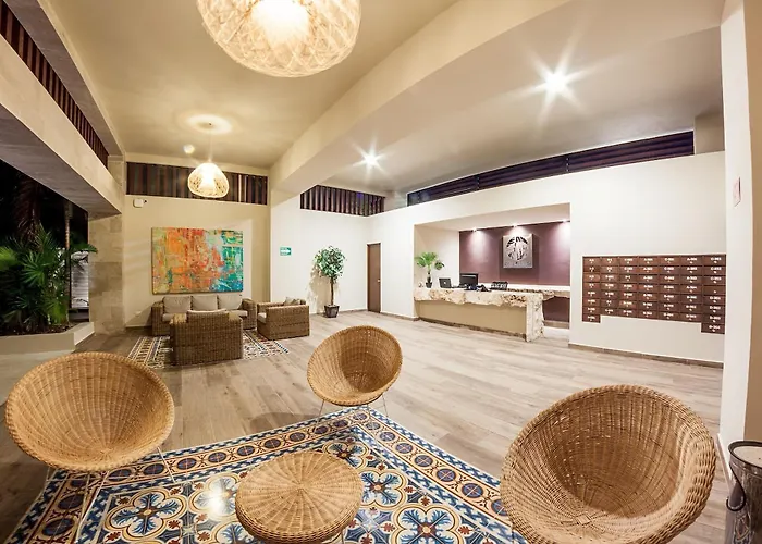 Tropical 3br Pool Near 5th Avenue &