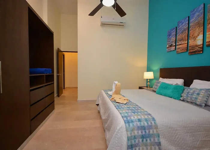 Tropical 3br Pool Near 5th Avenue &