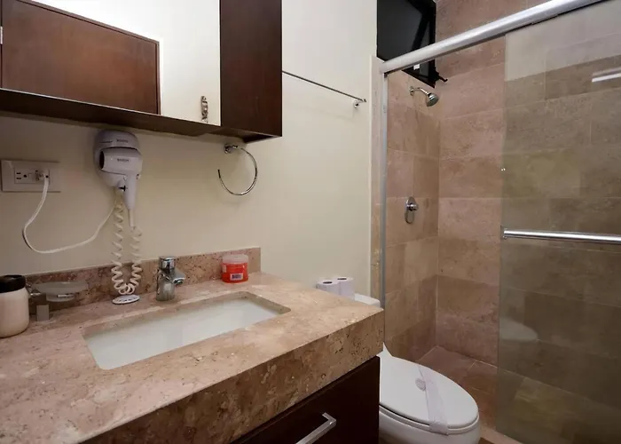 Apartamento Tropical 3br Pool Near 5th Avenue & Playa del Carmen
